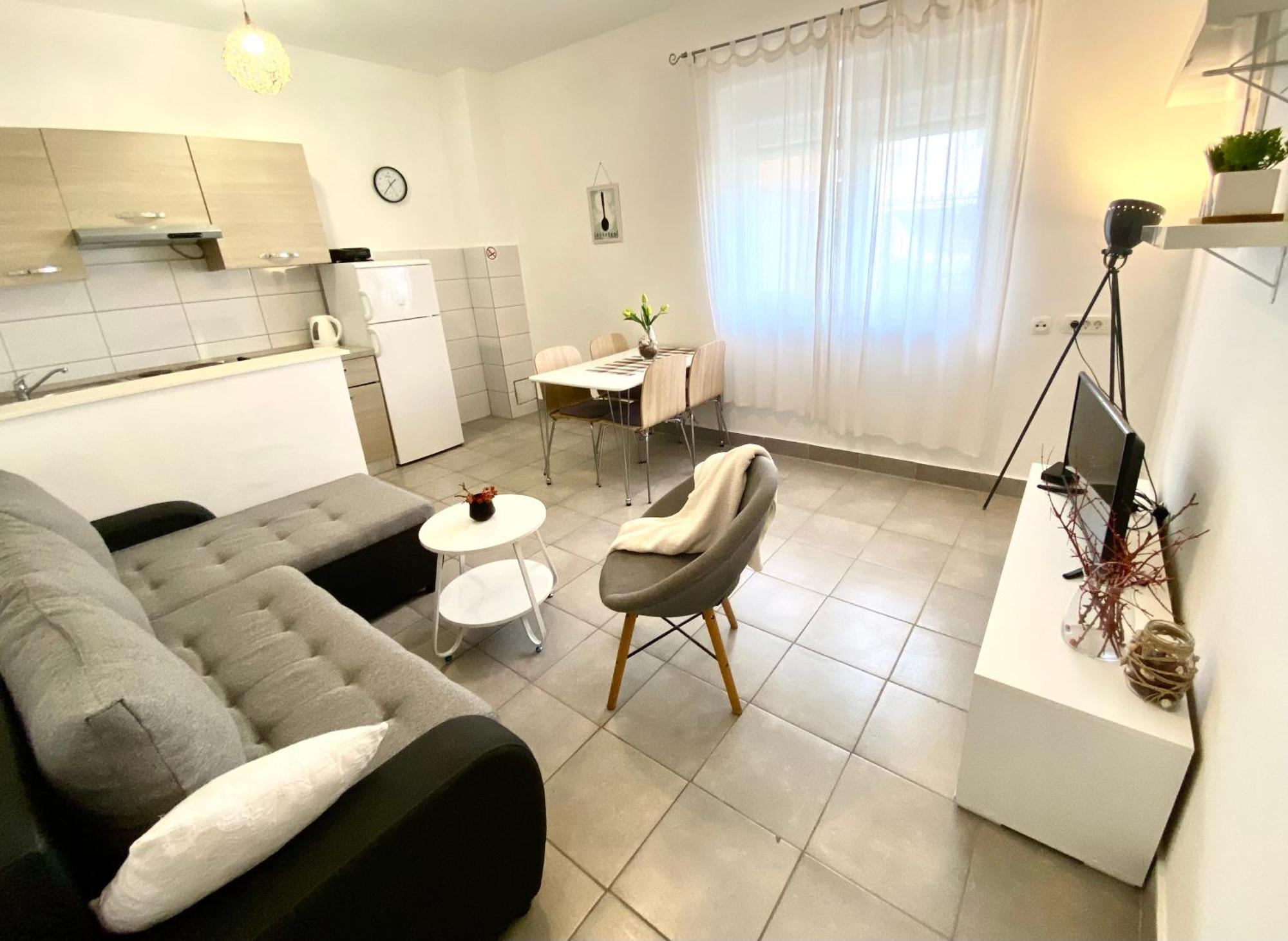 Luna Maris Apartments Zadar Bagian luar foto